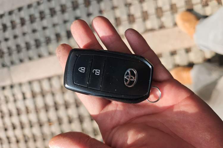 Used Toyota bZ3 2023 517 km Elite PRO Vehicle Key