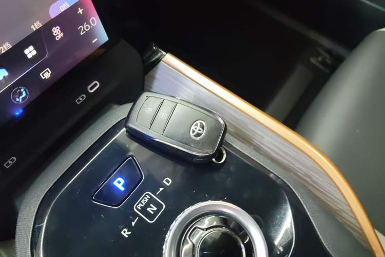 Used Toyota bZ3 2023 616 km Long-Range PRO Vehicle Key