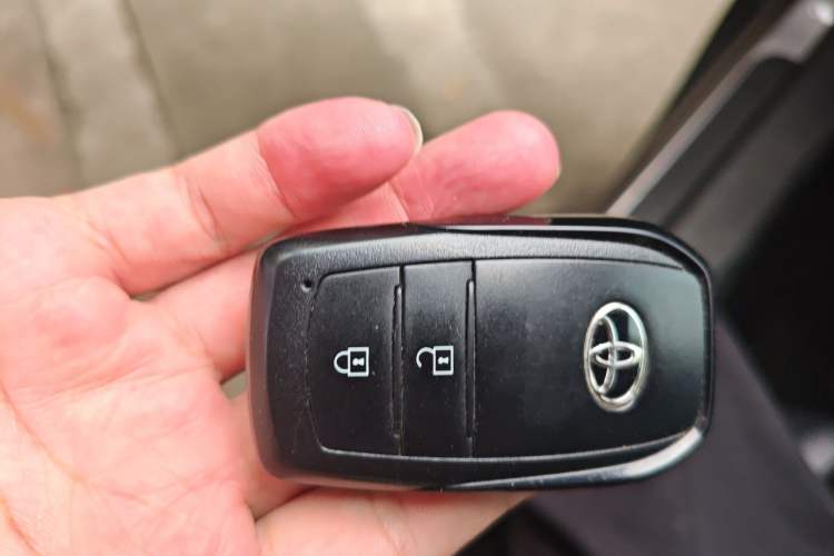 Used Toyota bZ3 2023 517 km Elite PRO Vehicle Key