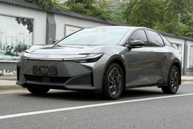 Used Toyota bZ3 2023 517 km Elite PRO