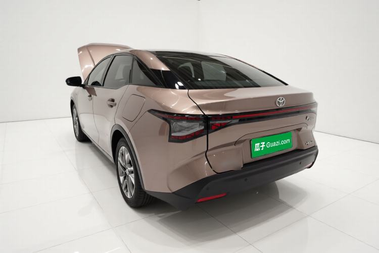 Used Toyota bZ3 2023 616 km Long-Range Premium Exterior 2