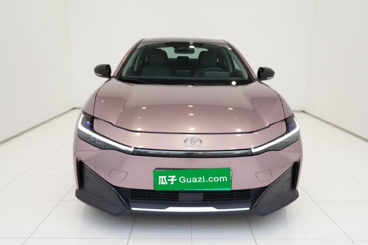 Used Toyota bZ3 2023 616 km Long-Range Premium Front