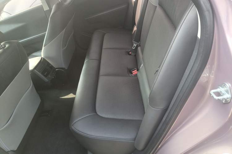 Used Toyota bZ3 2023 616 km Long-Range Premium Left Rear Seat