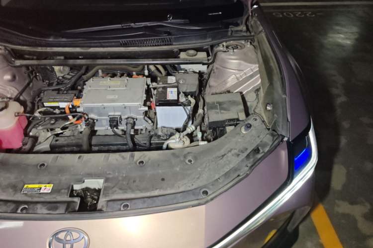 Used Toyota bZ3 2023 616 km Long-Range Premium Engine Bay Left