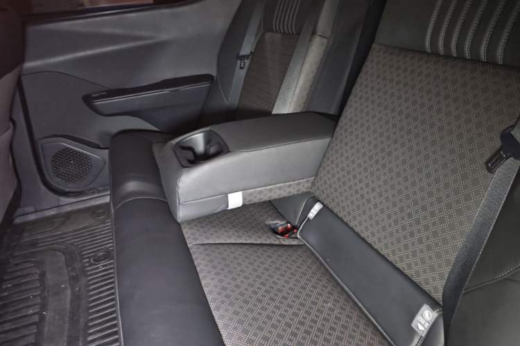 Used Toyota bZ3 2023 616 km Long-Range Premium Left Rear Seat