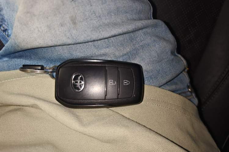 Used Toyota bZ3 2023 616 km Long-Range Premium Vehicle Key