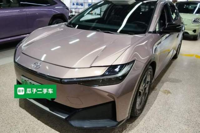 Used Toyota bZ3 2023 616 km Long-Range Premium