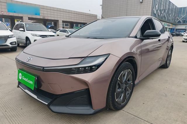Used Toyota bZ3 2023 616 km Long-Range Premium