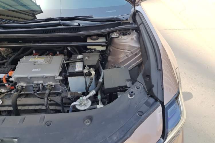 Used Toyota bZ3 2023 616 km Long-Range Premium Engine Bay Left