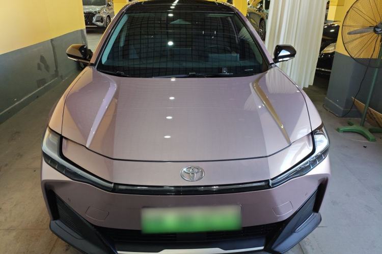 Used Toyota bZ3 2023 616 km Long-Range Premium Exterior 1