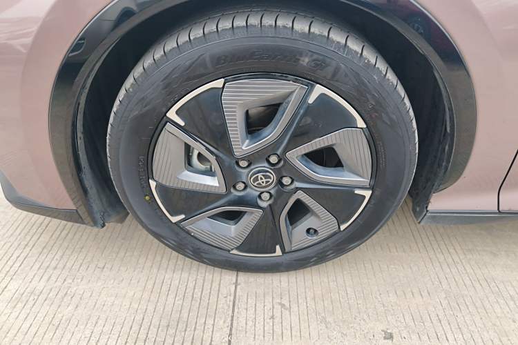 Used Toyota bZ3 2023 616 km Long-Range Premium Exterior 4