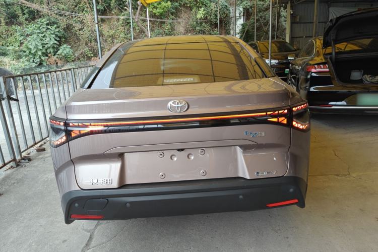 Used Toyota bZ3 2023 616 km Long-Range Premium Exterior 4