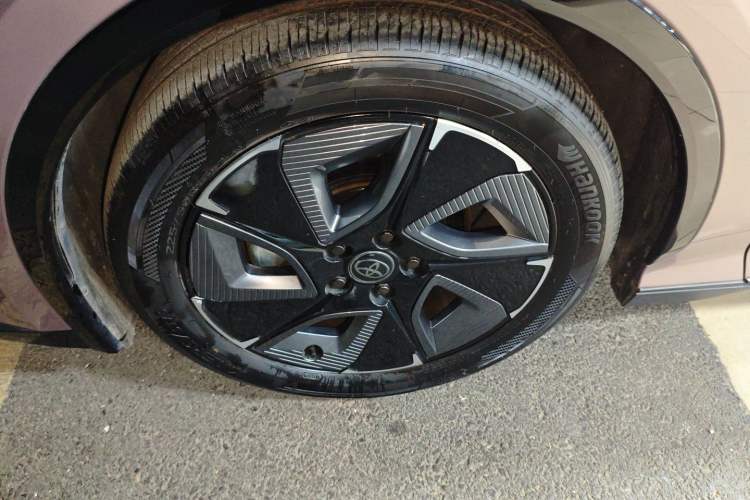 Used Toyota bZ3 2023 616 km Long-Range Premium Exterior 7