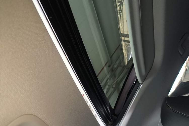 Used Toyota bZ3 2023 616 km Long-Range Premium Headliner