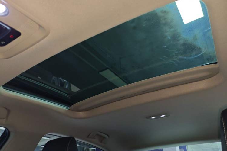 Used Toyota bZ3 2023 616 km Long-Range Premium Headliner