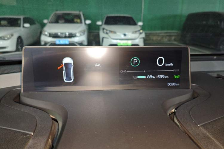 Used Toyota bZ3 2023 616 km Long-Range Premium Instrument Cluster