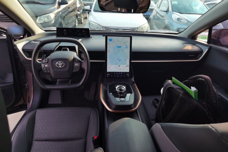 Used Toyota bZ3 2023 616 km Long-Range Premium Interior 2