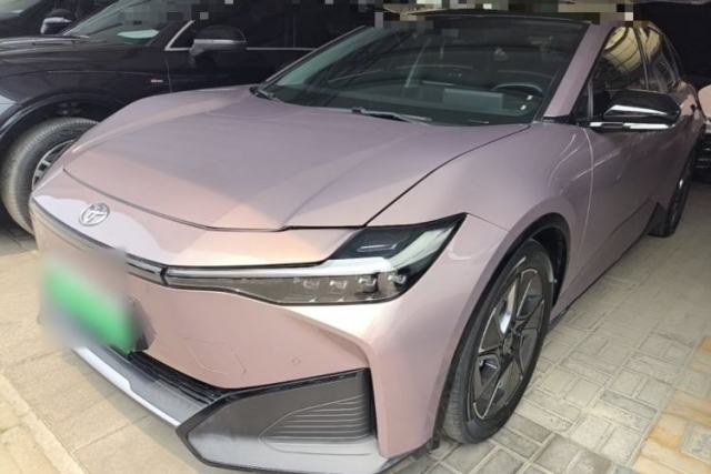 Used Toyota bZ3 2023 616 km Long-Range Premium