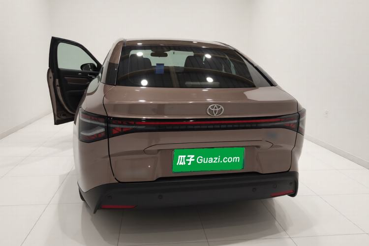 Used Toyota bZ3 2023 616 km Long-Range Premium Rear