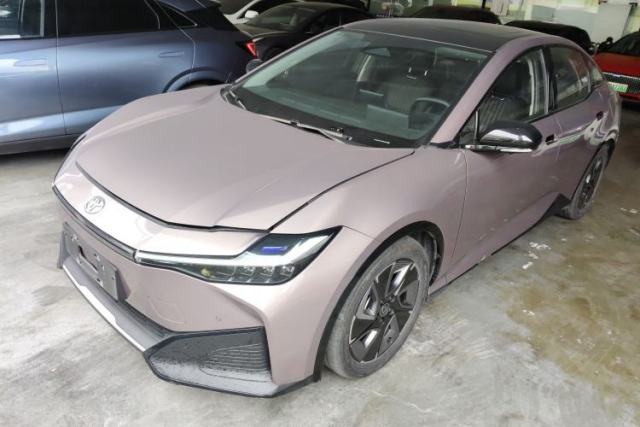 Used Toyota bZ3 2023 616 km Long-Range Premium