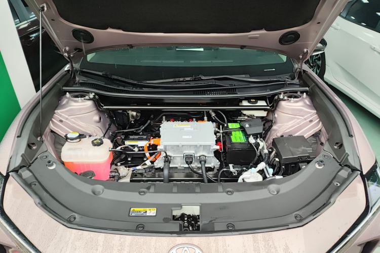 Used Toyota bZ3 2023 616 km Long-Range Premium Engine Bay