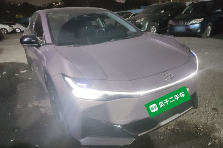 Used Toyota bZ3 2023 616 km Long-Range Premium Exterior 2