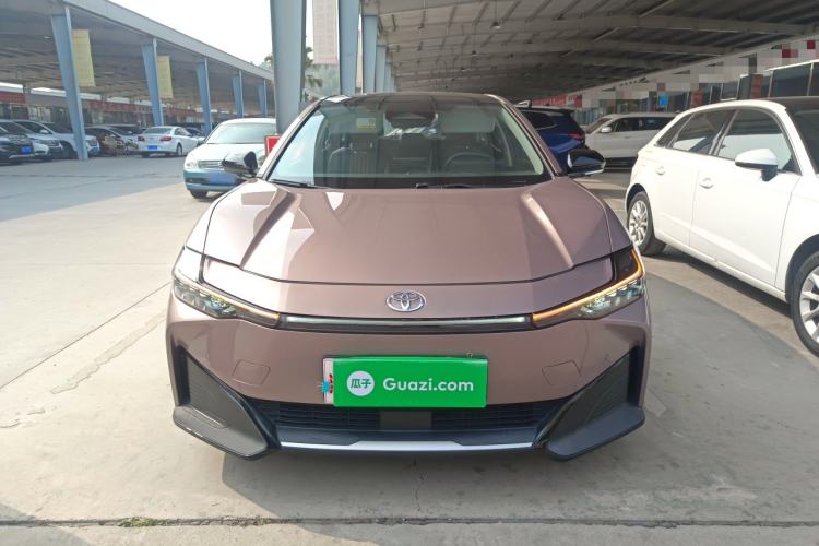 Used Toyota bZ3 2023 616 km Long-Range Premium Front