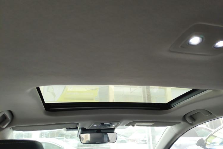 Used Toyota bZ3 2023 616 km Long-Range Premium Headliner