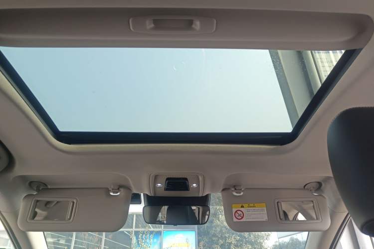 Used Toyota bZ3 2023 616 km Long-Range Premium Headliner