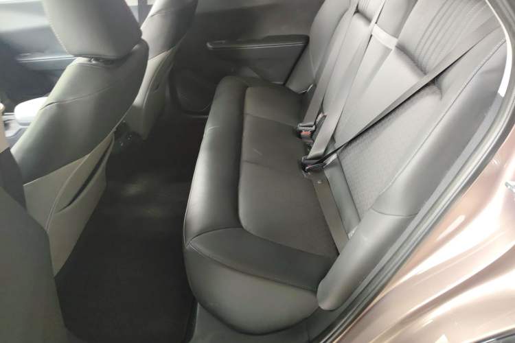 Used Toyota bZ3 2023 616 km Long-Range Premium Left Rear Seat
