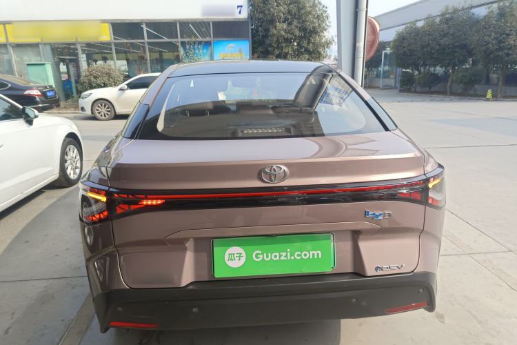 Used Toyota bZ3 2023 616 km Long-Range Premium Rear