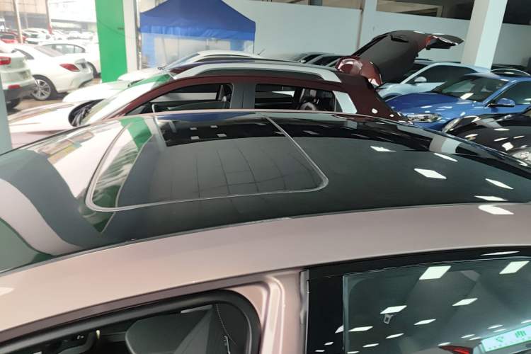 Used Toyota bZ3 2023 616 km Long-Range Premium Roof