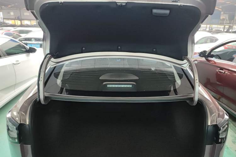 Used Toyota bZ3 2023 616 km Long-Range Premium Trunk