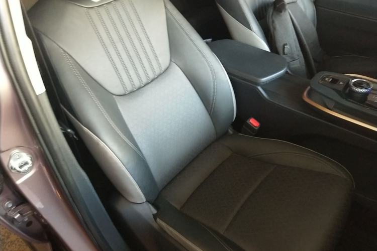 Used Toyota bZ3 2023 616 km Long-Range Premium Right Front Seat