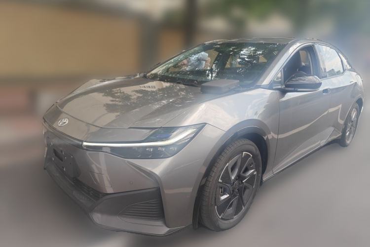 Used Toyota bZ3 2023 616 km Long-Range PRO Guazi used car, China used car export, Used car for sale, Used  cars, Cheapest cars for sale