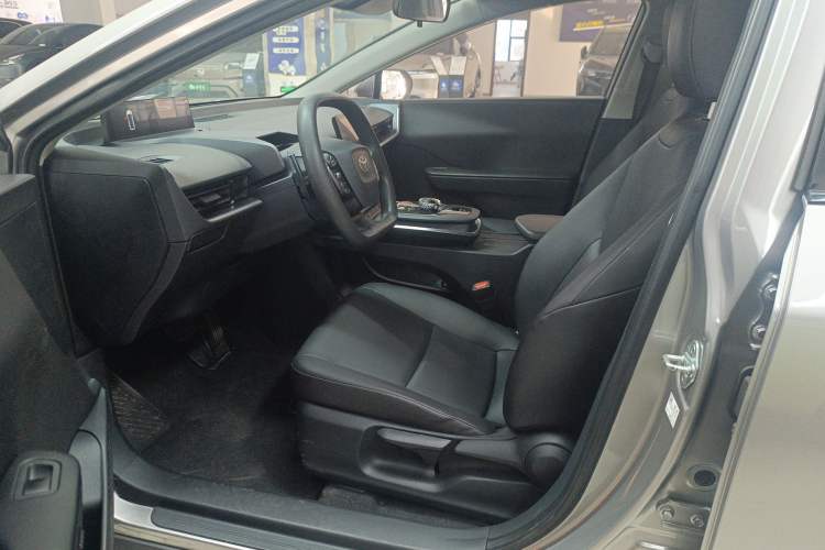 Used Toyota bZ3 2023 517 km Elite PRO Driver Seat