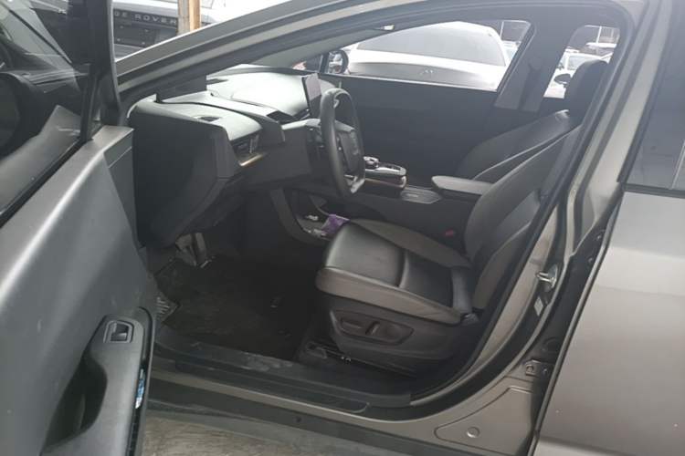 Used Toyota bZ3 2023 616 km Long-Range PRO Driver Seat