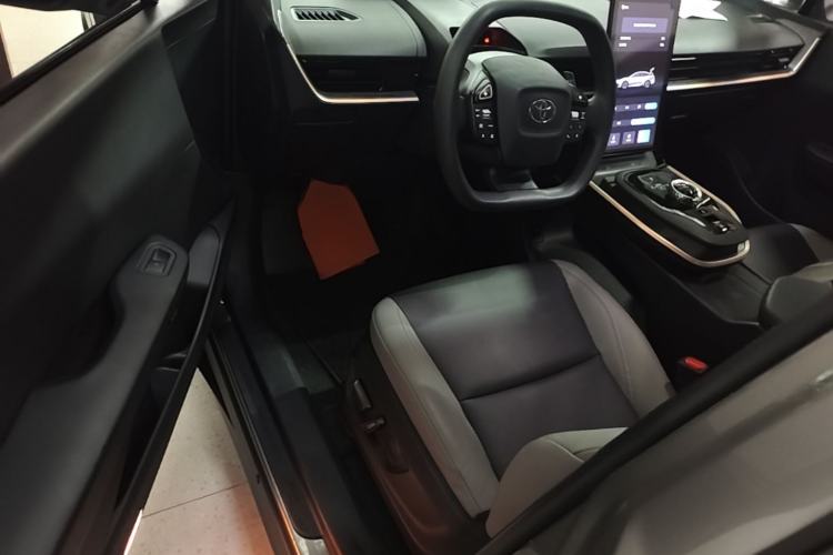 Used Toyota bZ3 2023 616 km Long-Range PRO Driver Seat