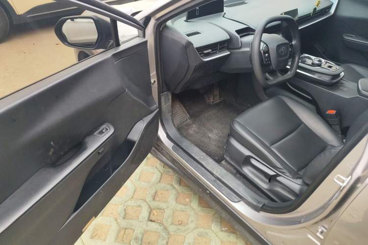 Used Toyota bZ3 2023 517 km Elite PRO Driver Seat
