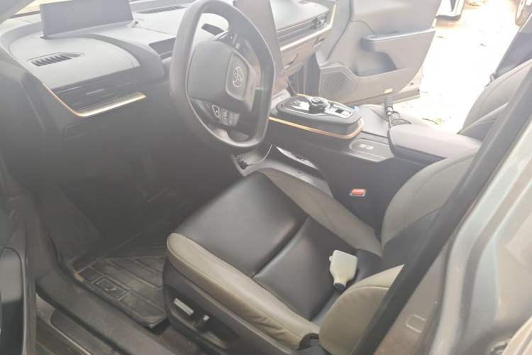 Used Toyota bZ3 2023 517 km Elite PRO Driver Seat