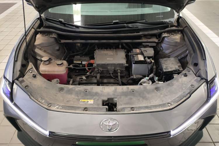 Used Toyota bZ3 2023 616 km Long-Range PRO Engine Bay