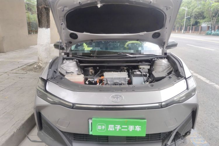 Used Toyota bZ3 2023 517 km Elite PRO Engine Bay