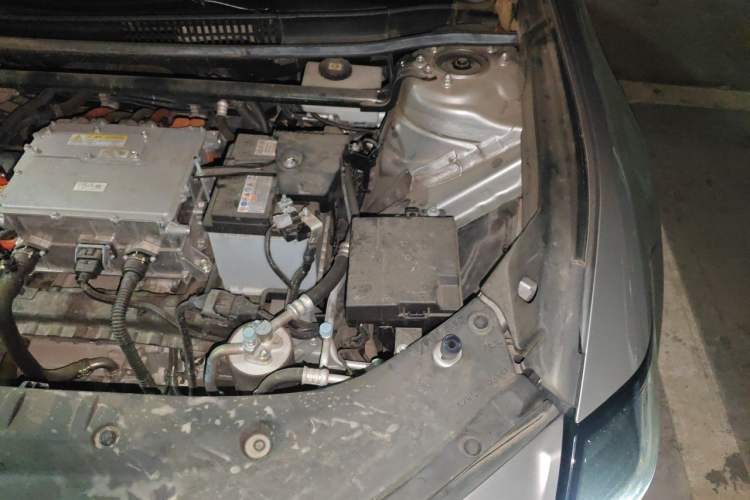 Used Toyota bZ3 2023 517 km Elite PRO Engine Bay Left