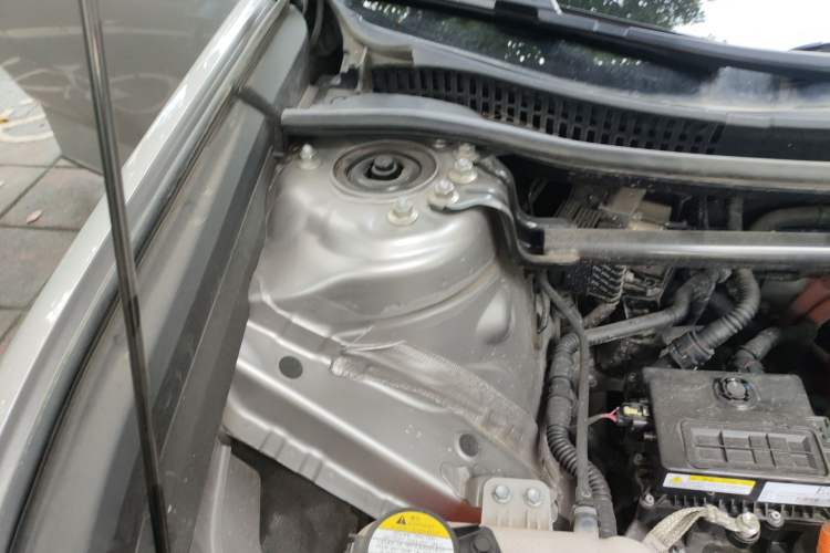 Used Toyota bZ3 2023 517 km Elite PRO Engine Bay Right