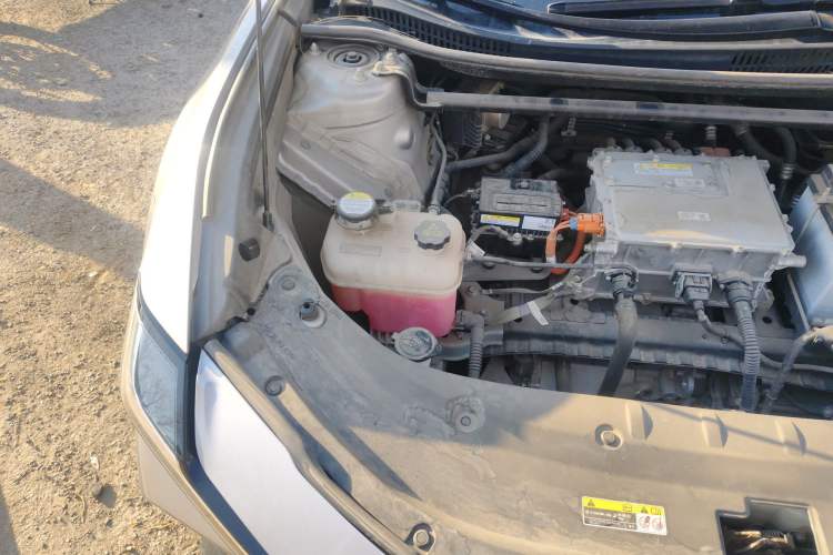 Used Toyota bZ3 2023 517 km Elite PRO Engine Bay Right