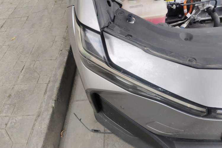 Used Toyota bZ3 2023 517 km Elite PRO Engine Bay Right