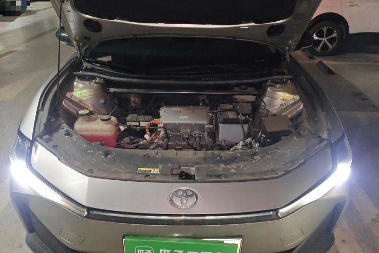 Used Toyota bZ3 2023 517 km Elite PRO Engine Bay