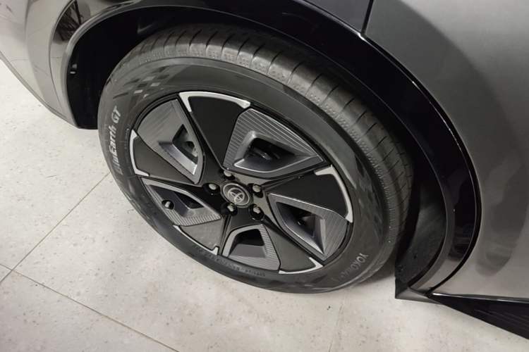 Used Toyota bZ3 2023 616 km Long-Range PRO Exterior 5