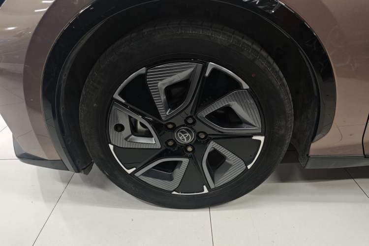 Used Toyota bZ3 2023 616 km Long-Range Premium Exterior 7