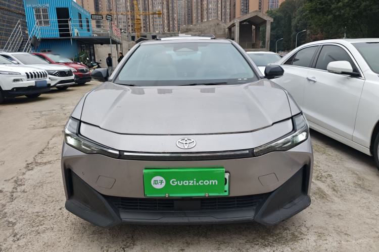 Used Toyota bZ3 2023 517 km Elite PRO Front